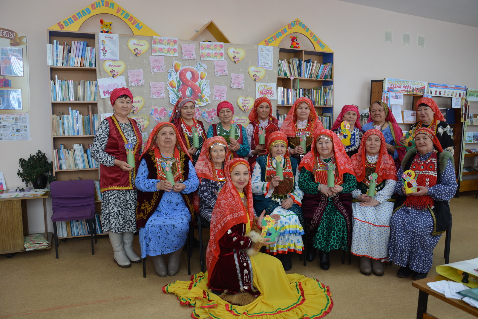 Яугирҙәрҙе хәстәрләгән ағинәйҙәргә йырлы-моңло хөрмәт