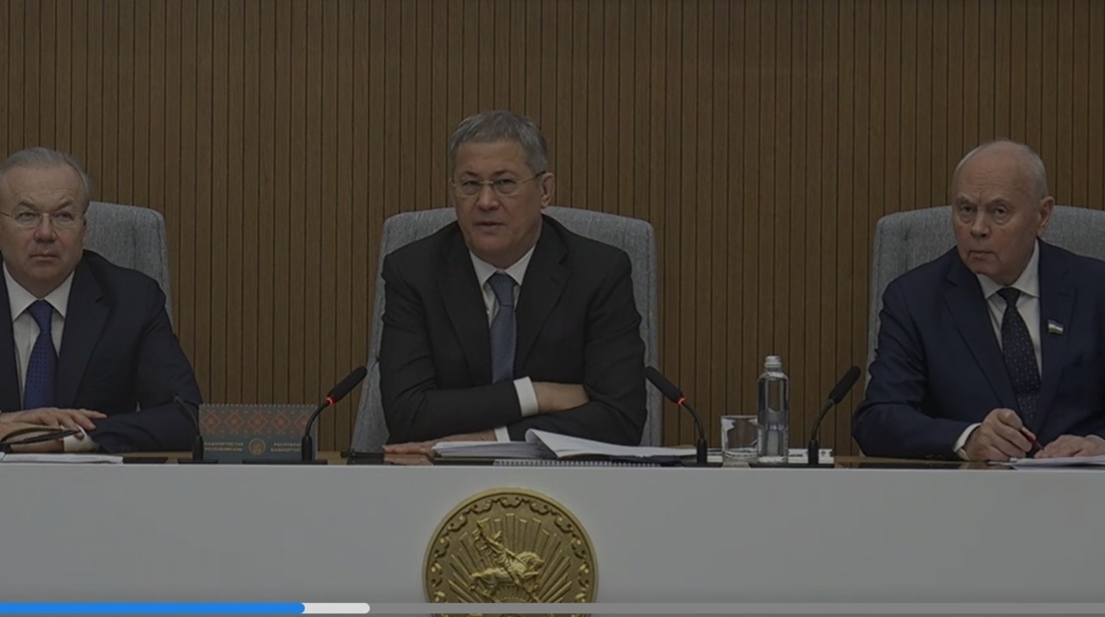 Башҡортостан Башлығы һәләк булған Рәсәй Геройының улы менән һөйләшеү алып бара