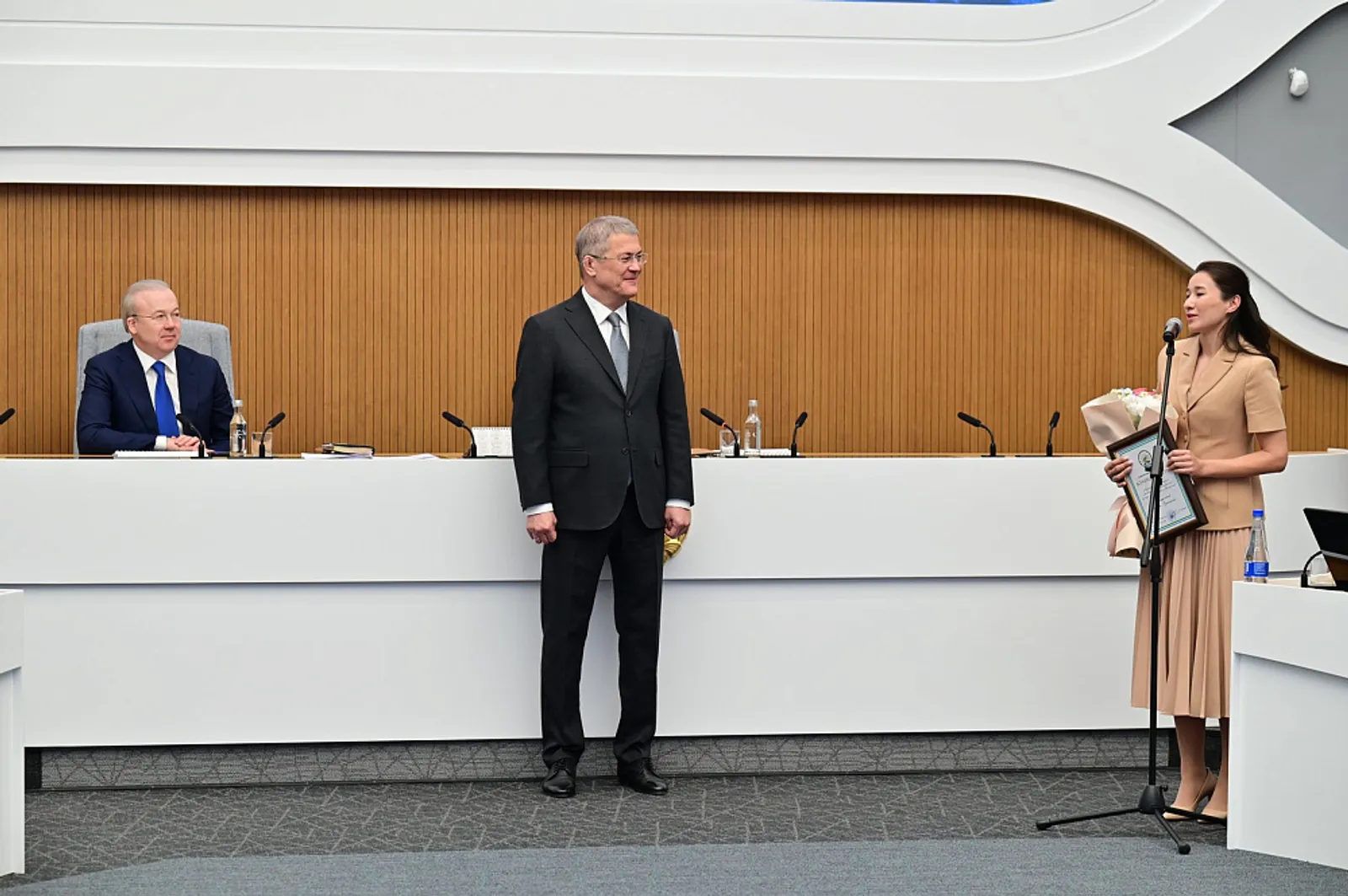 Радий Хәбиров Башҡортостан спортсыларына дәүләт наградалары тапшырҙы