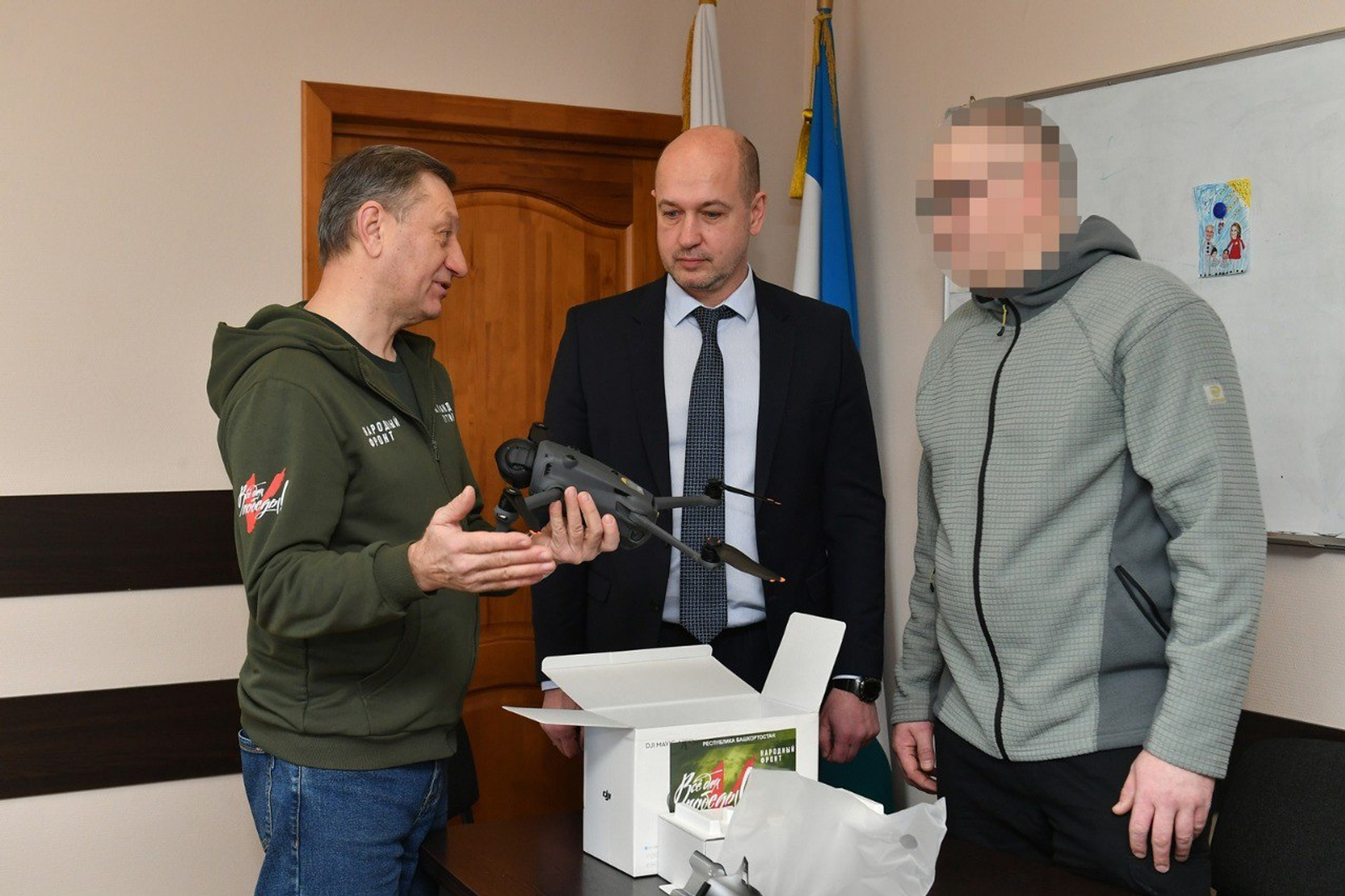 Журналисты передали квадрокоптер и тепловизор коллеге на СВО