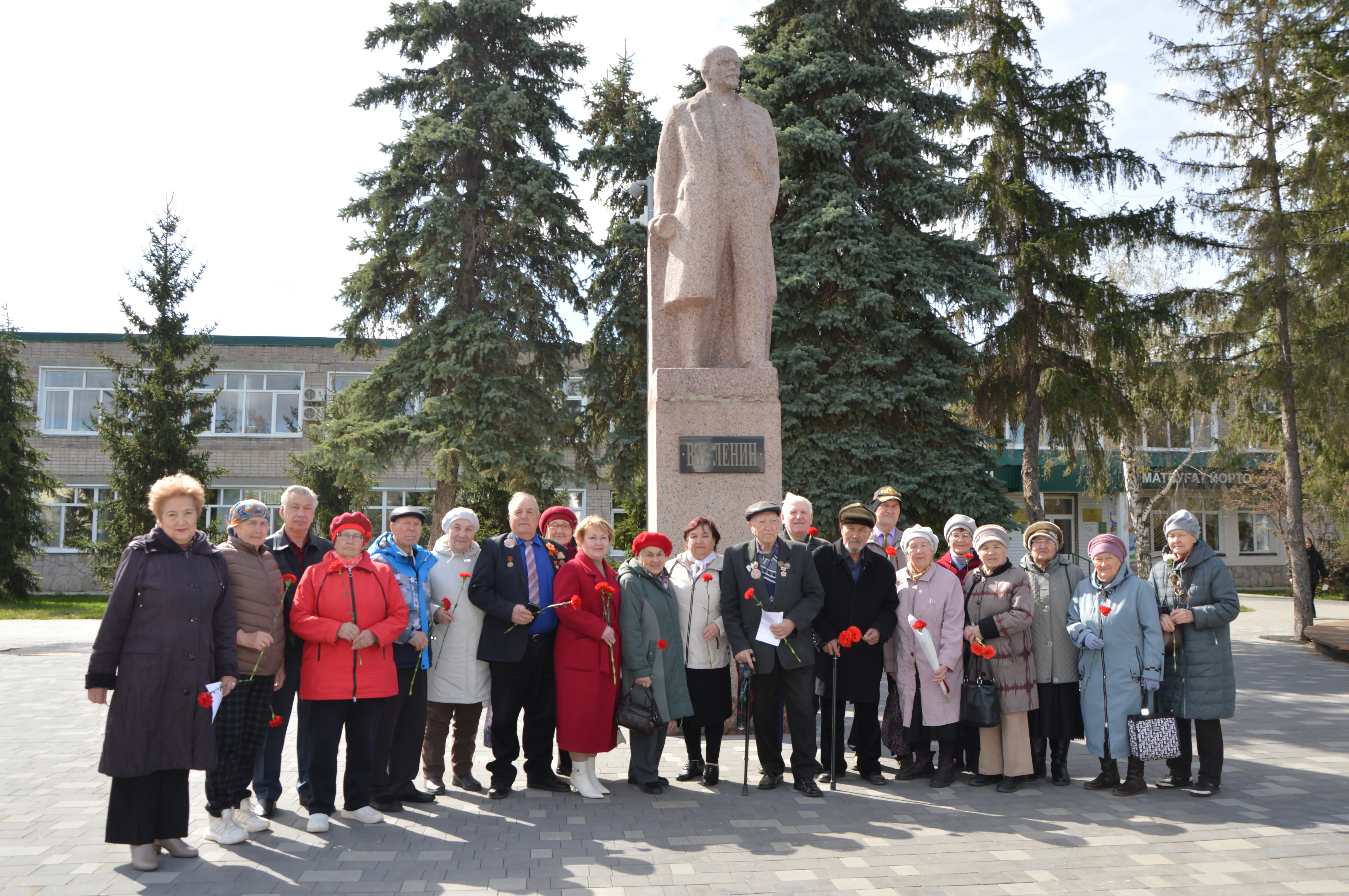 Сегодня отмечают день рождения мирового вождя пролетариата