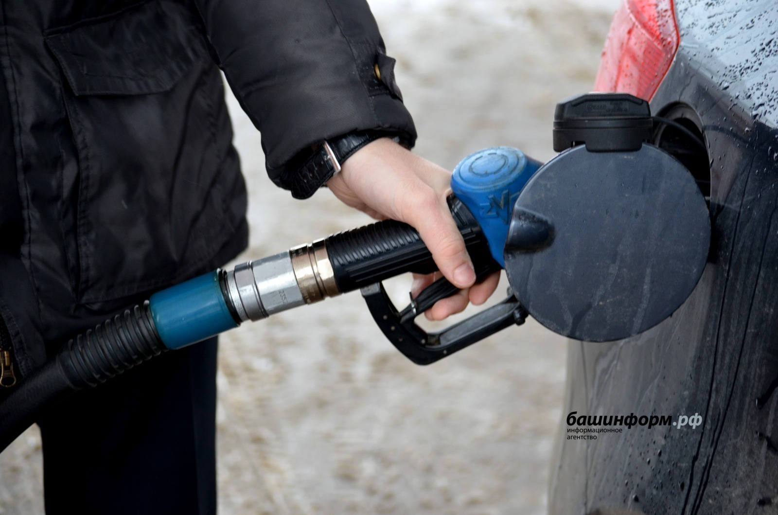 «Роснефть «»Башнефть " компанияһын һатып алыу буйынса килешеүҙе япты