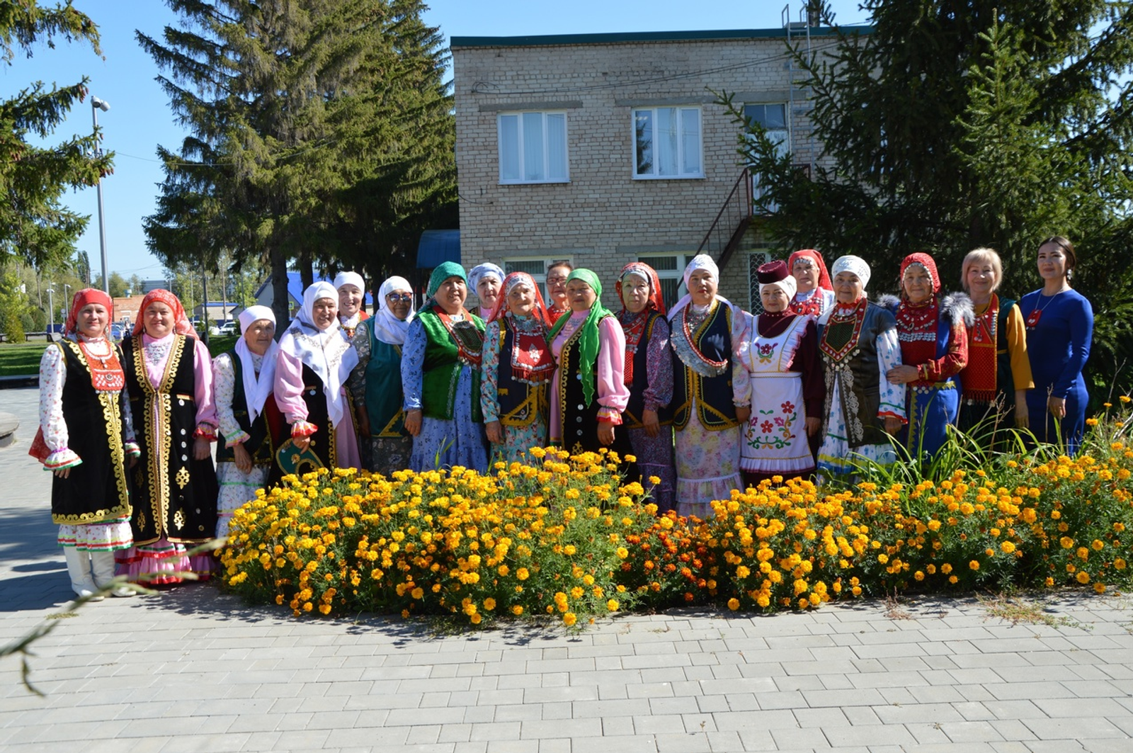 Май байрамдарында нисек ял итәбеҙ һәм эшләйбеҙ