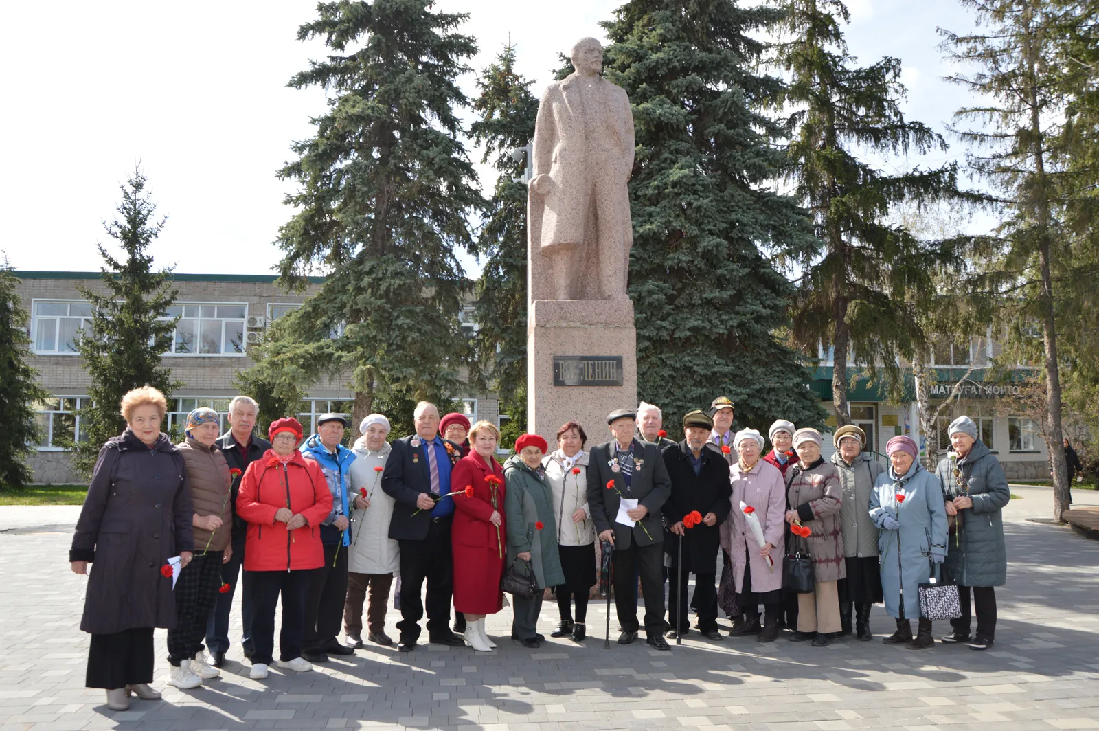 Сегодня отмечают день рождения мирового вождя пролетариата